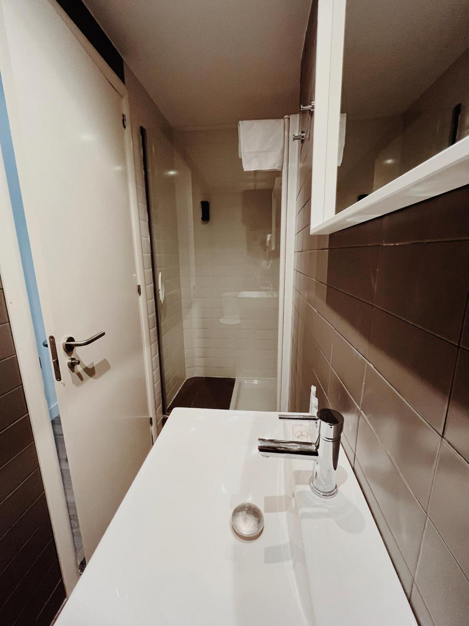 Apartamentos Express By Gaiarooms برشلونة المظهر الخارجي الصورة
