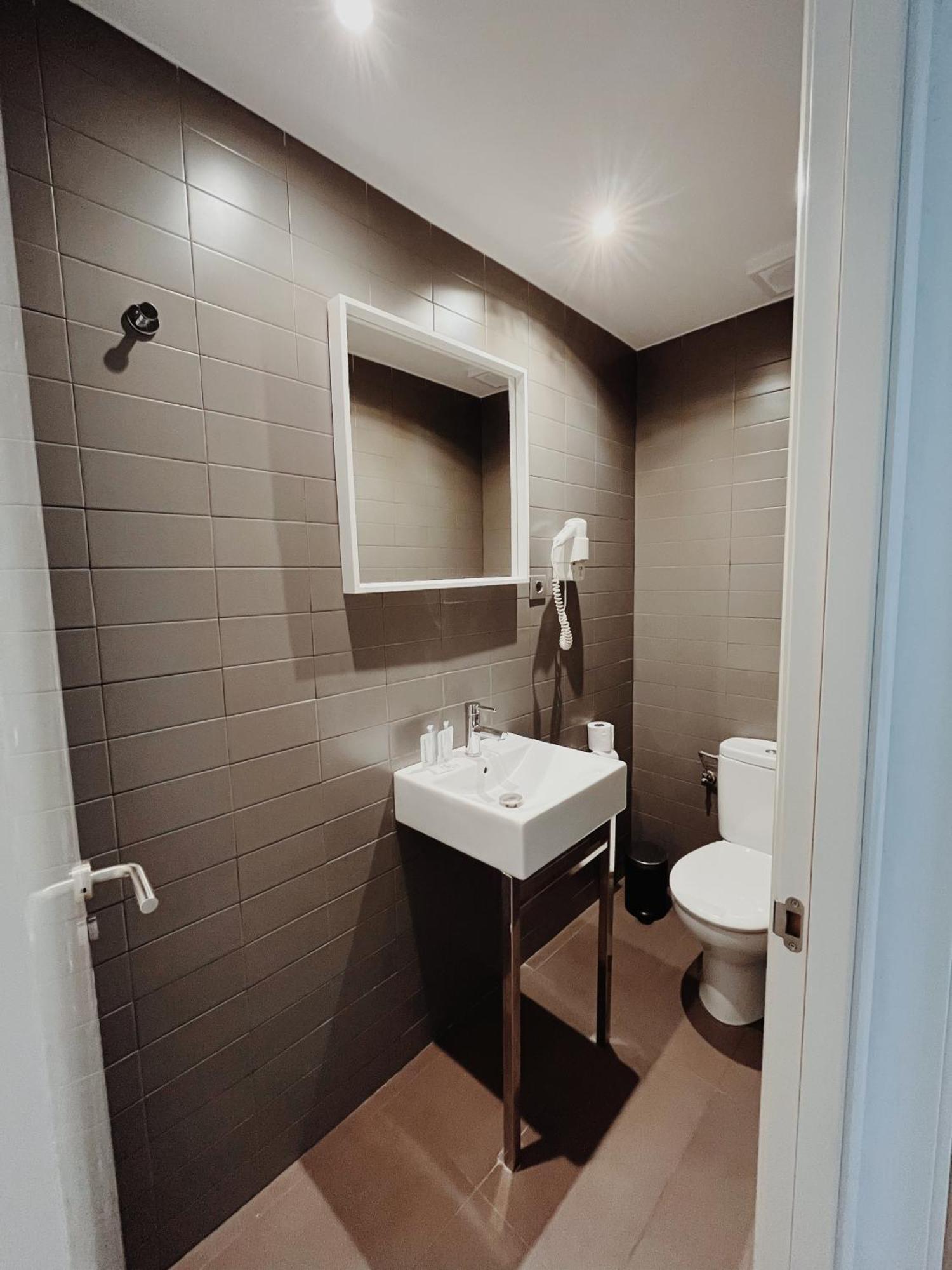 Apartamentos Express By Gaiarooms برشلونة المظهر الخارجي الصورة