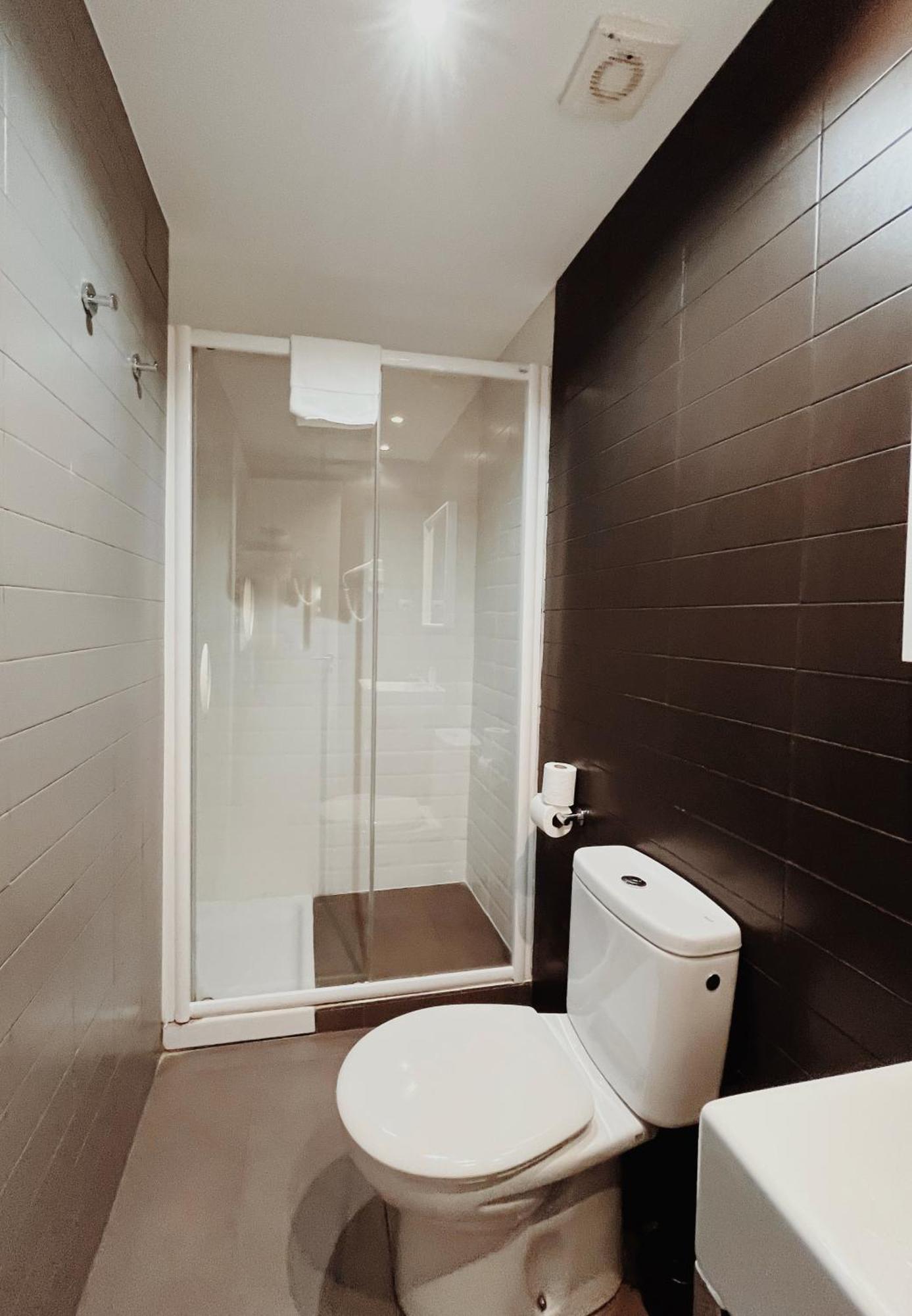Apartamentos Express By Gaiarooms برشلونة المظهر الخارجي الصورة